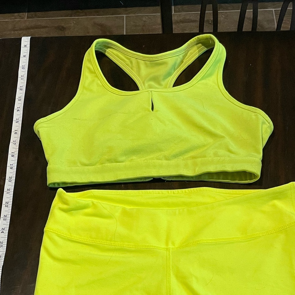 Fabletics sports bra